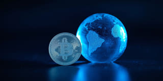 Mercados financieros globales con criptomonedas incluidas como parte del conjunto