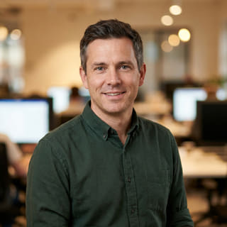 Daniel Carter, con el cargo de Director de Tecnología en Austral Fondanía, foto de perfil